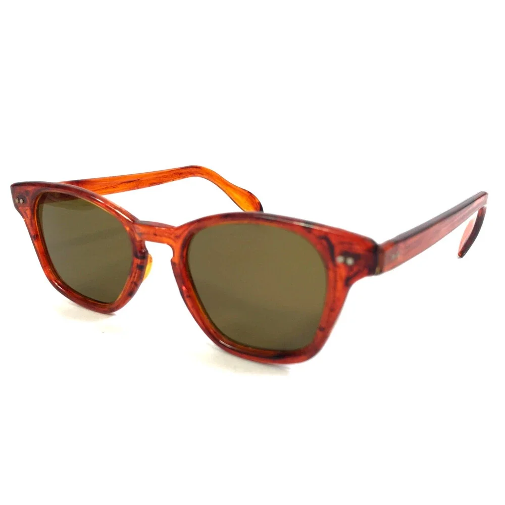 Vintage Sunglasses Clear Reddish Brown Cat Eye Frames w/ Brown Lenses 45-19-125